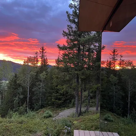 Деревянный коттедж Speilsuite Med Egen Badstue Og Panorama Стейнхьер