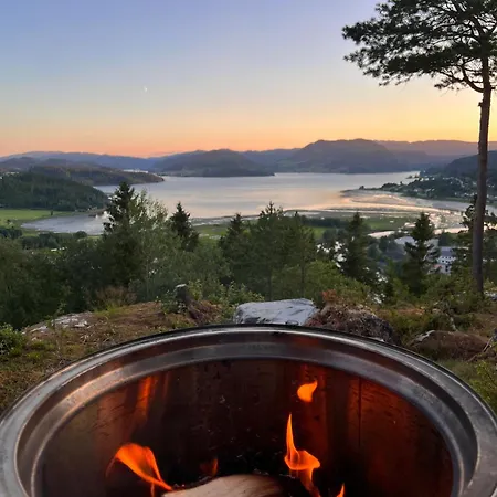 Speilsuite Med Egen Badstue Og Panorama Steinkjer